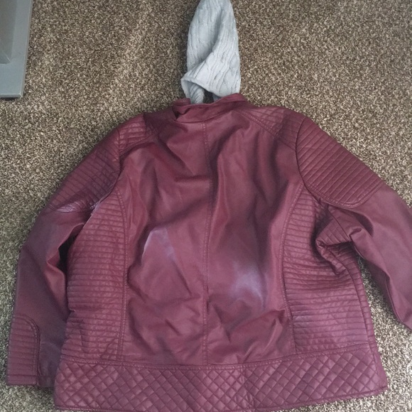 Jacket - Picture 7 of 8